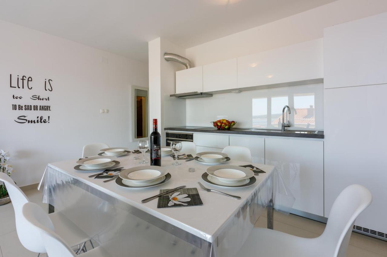Apartmani Ilicevic Цриквеница Экстерьер фото