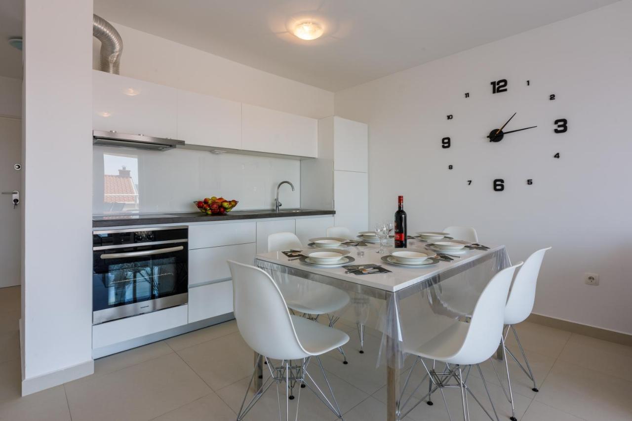 Apartmani Ilicevic Цриквеница Экстерьер фото